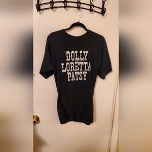 Ladies country music tee size L